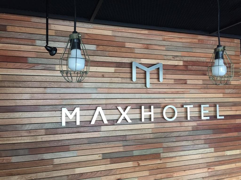 Max Hotel Субанґ-Джая Екстер'єр фото